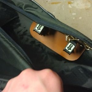 Large verdi luggage bag many zipper